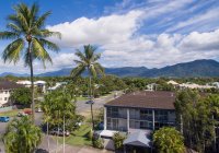 Cairns Holiday Lodge 100